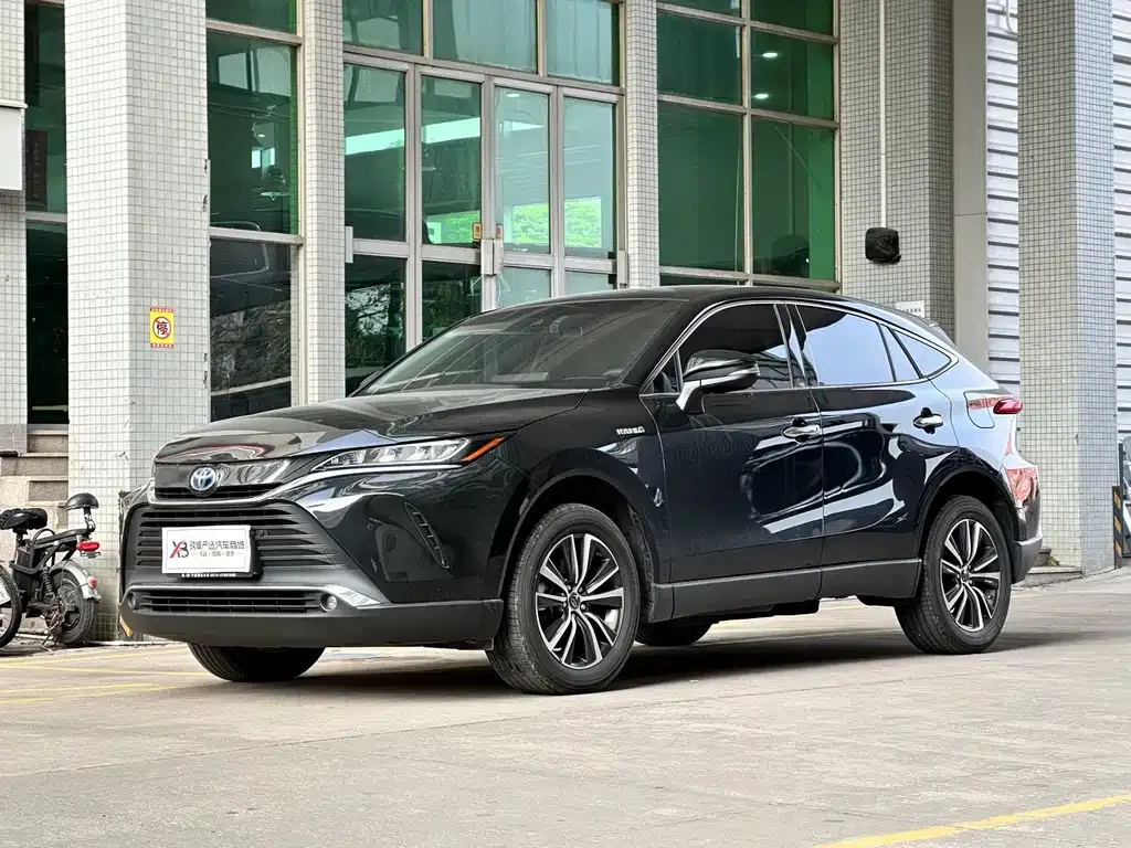 Toyota Harrier 2022 из CN, фото 1