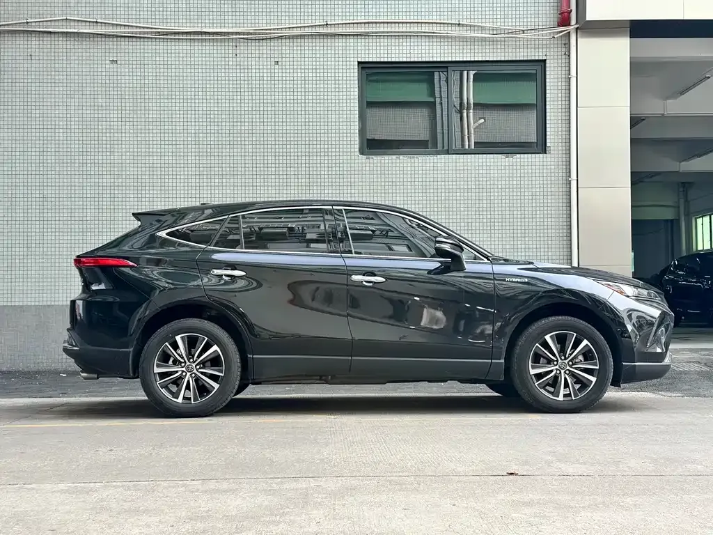 Toyota Harrier 2022 из CN, фото 10