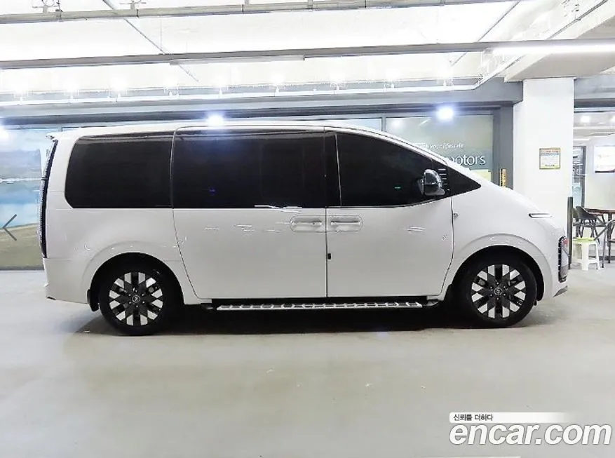 Hyundai Staria 2024 из KR, фото 3