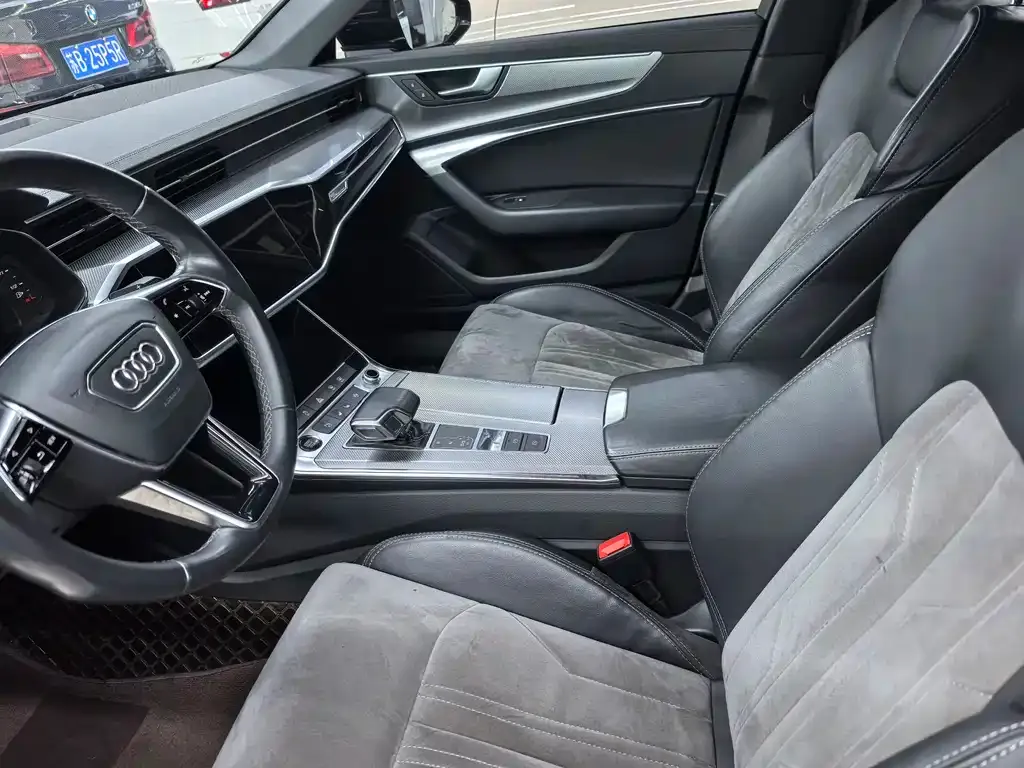 Audi A6L 2021 из CN, фото 7