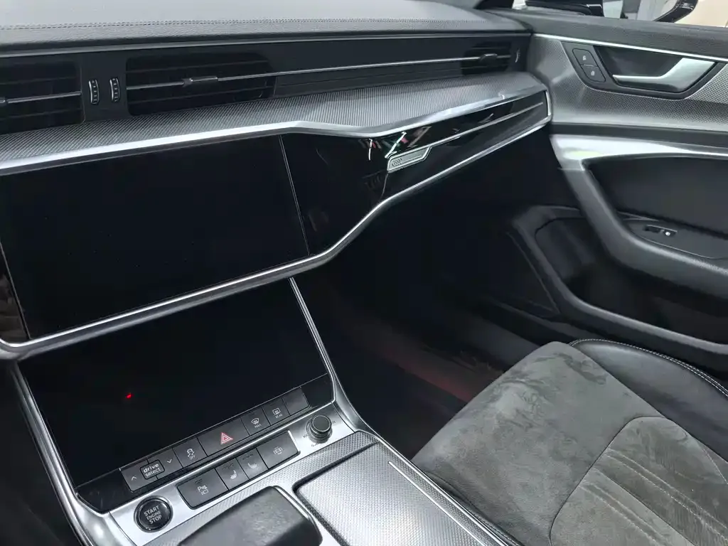 Audi A6L 2021 из CN, фото 10