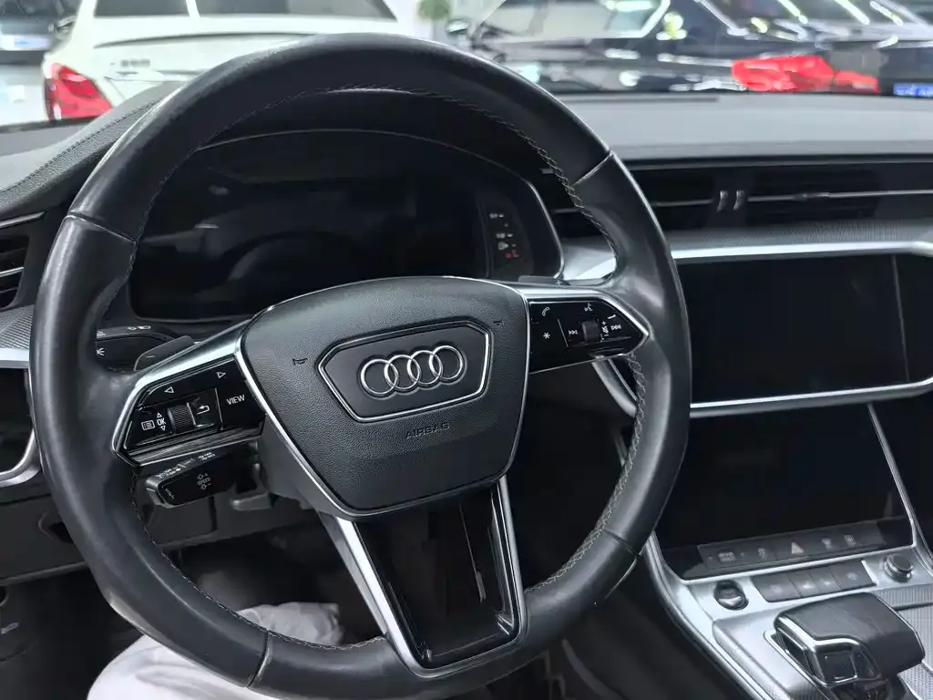 Audi A6L 2021 из CN, фото 4
