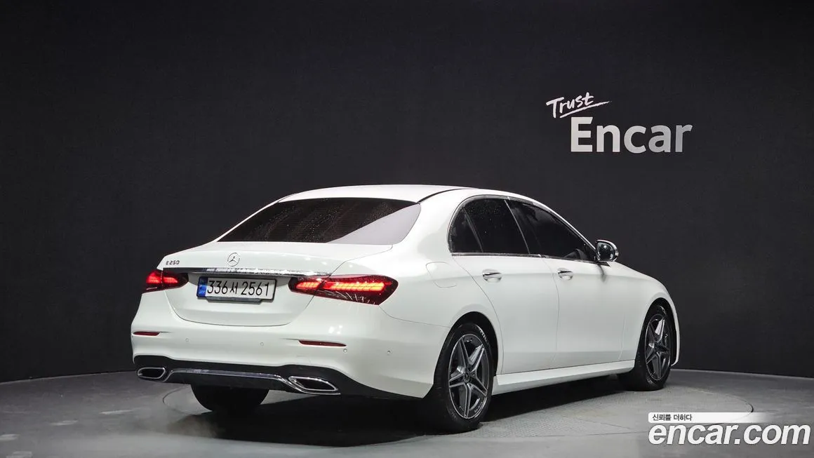 Mercedes-Benz E-Class 2023 из KR, фото 10