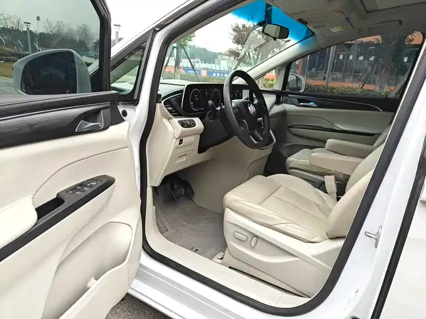 Buick GL8 2021 из CN, фото 4