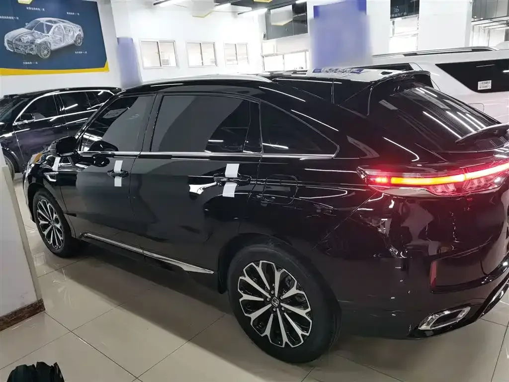 Honda UR-V 2024 из CN, фото 2