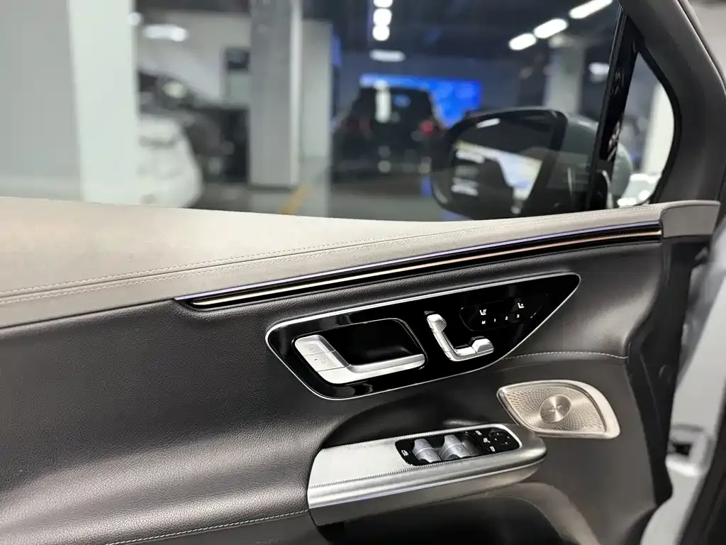 Mercedes-Benz EQE SUV 2023 из CN, фото 8