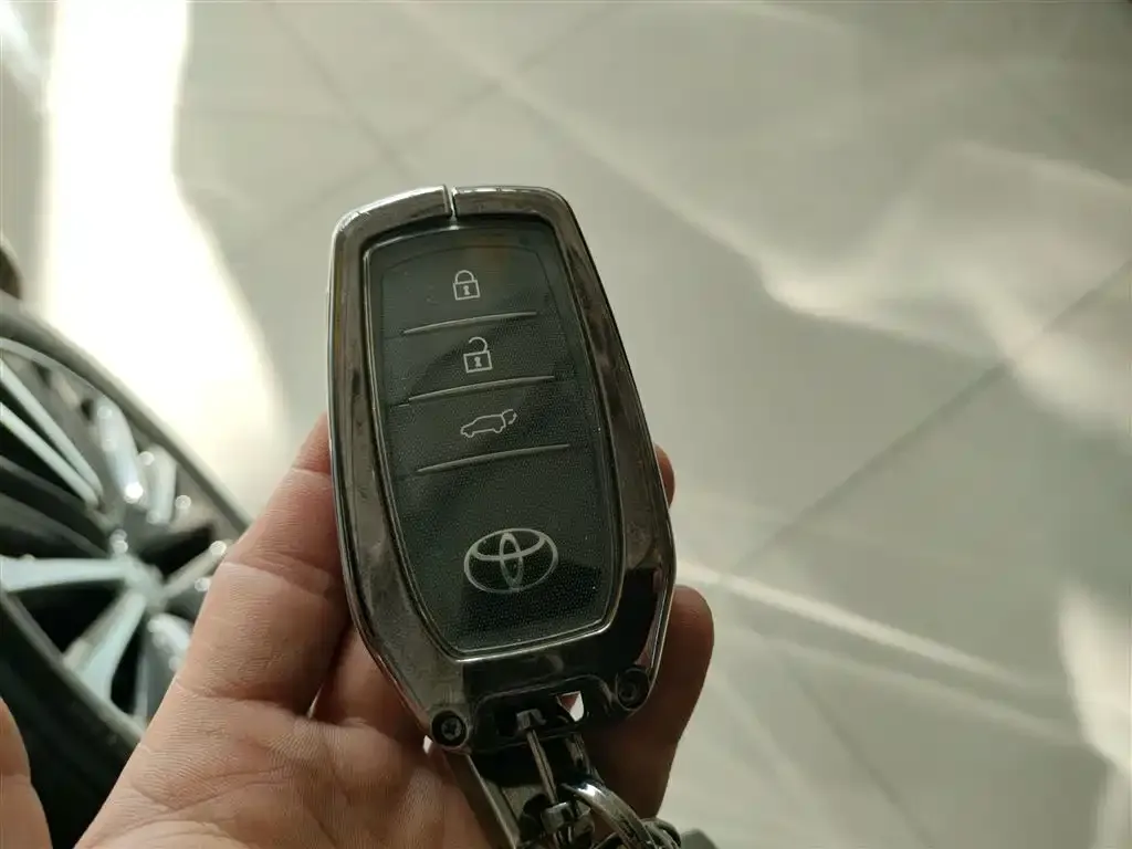 Toyota Venza 2023 из CN, фото 4