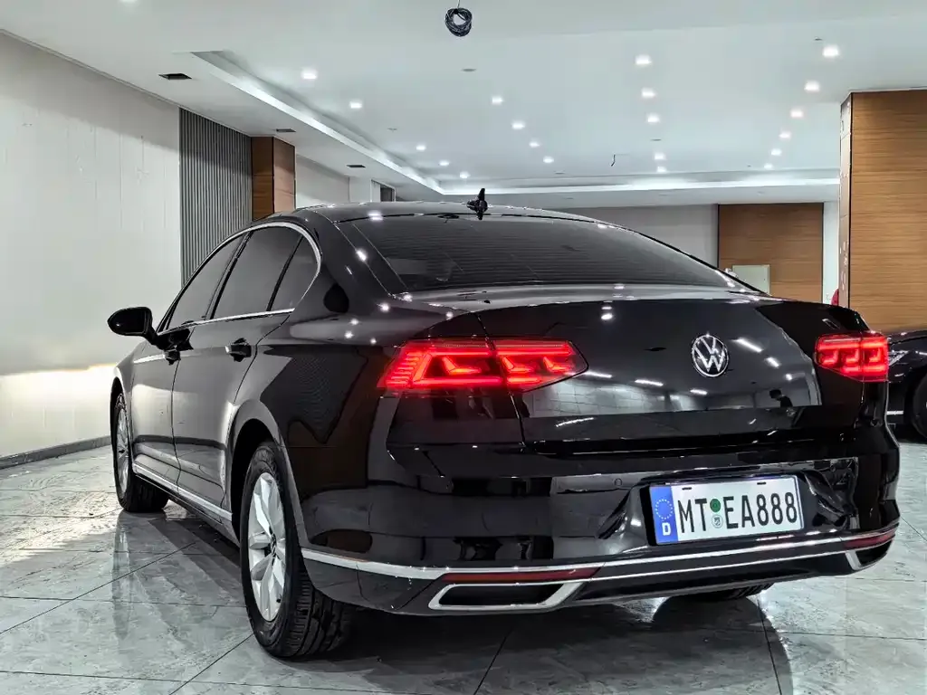 Volkswagen Magotan 2022 из CN, фото 4