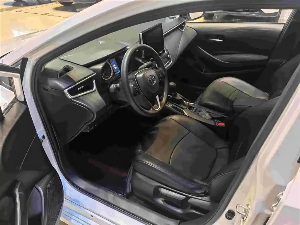 Toyota Corolla 2023 из CN, фото 6