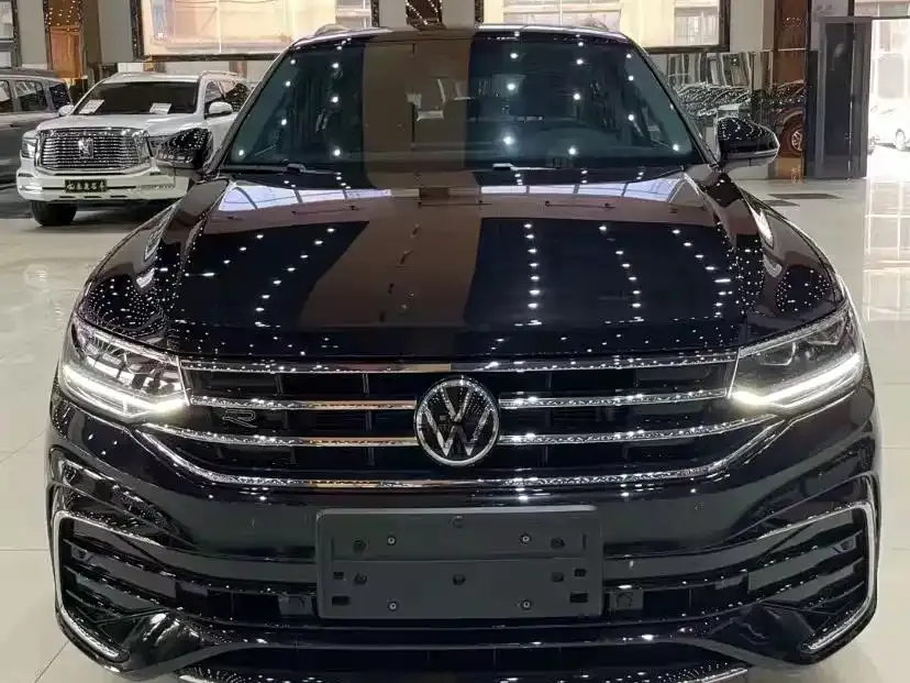 Volkswagen Tiguan L 2023 из CN, фото 2
