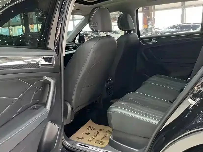 Volkswagen Tiguan L 2023 из CN, фото 5