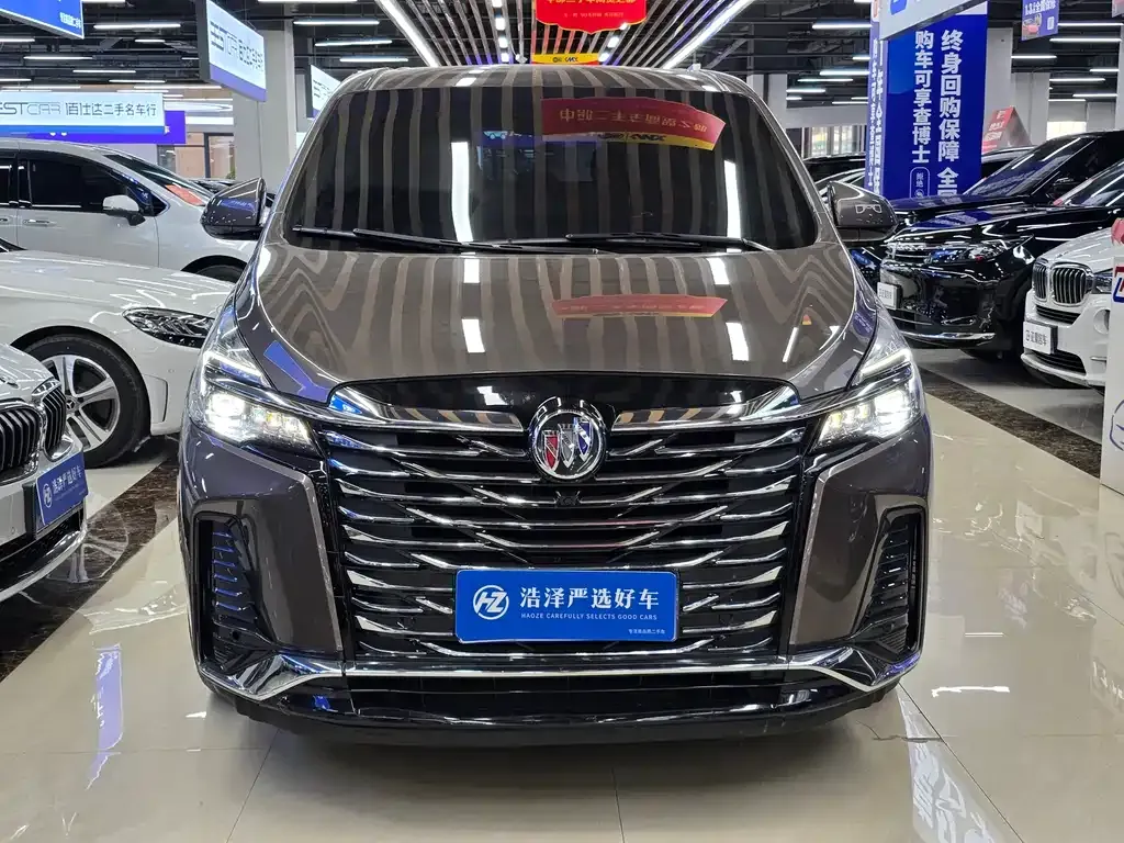 Buick GL8 2023 из CN, фото 1