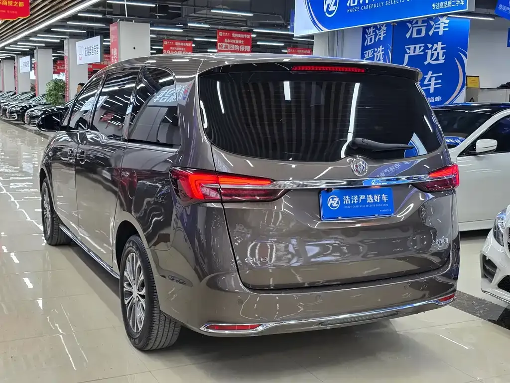 Buick GL8 2023 из CN, фото 7