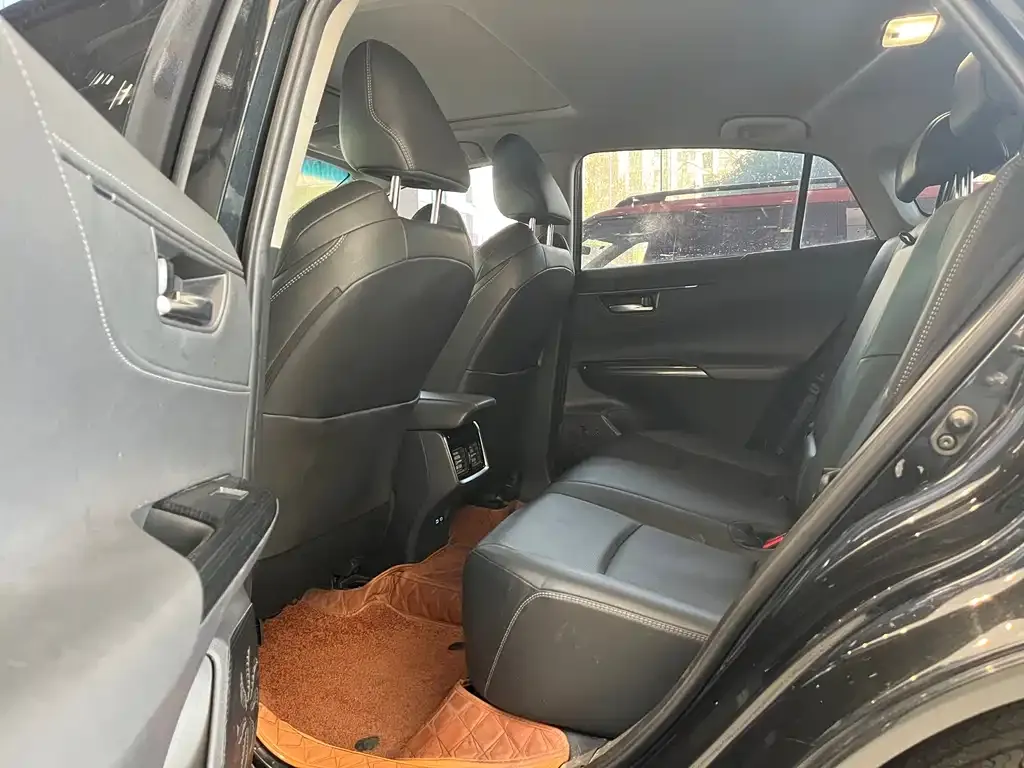 Toyota Venza 2022 из CN, фото 9