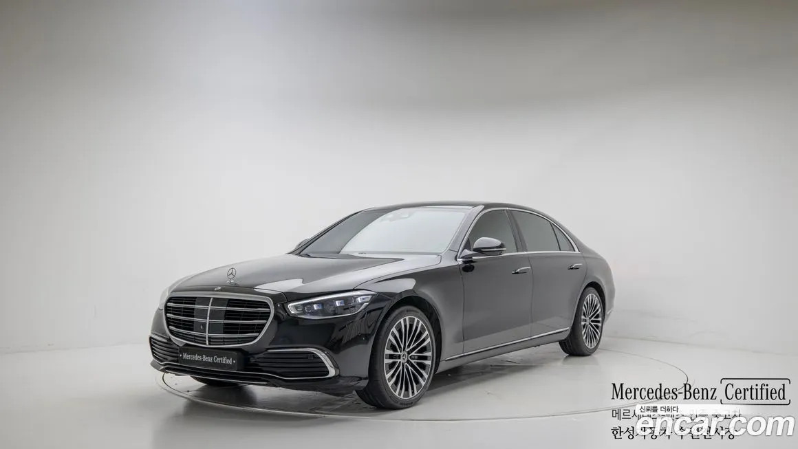 Mercedes-Benz S-Class — фото 1