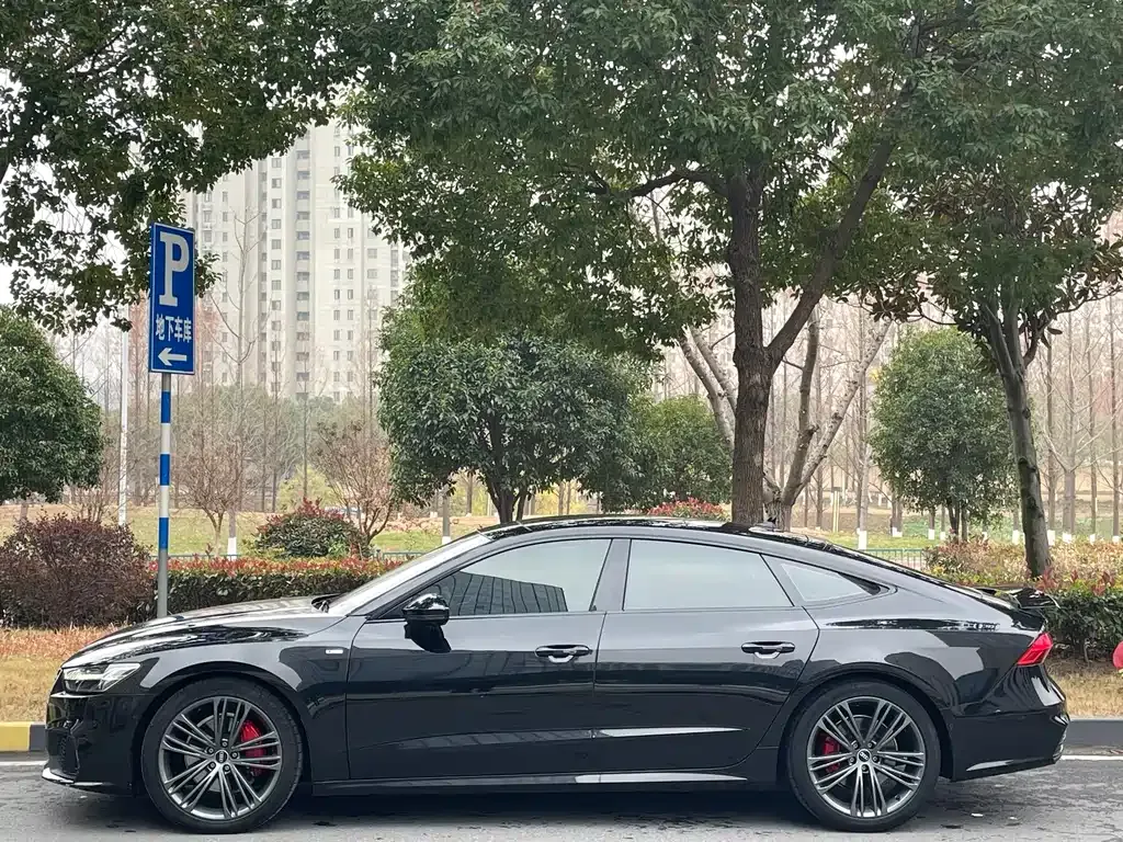 Audi A7 2023 из CN, фото 6