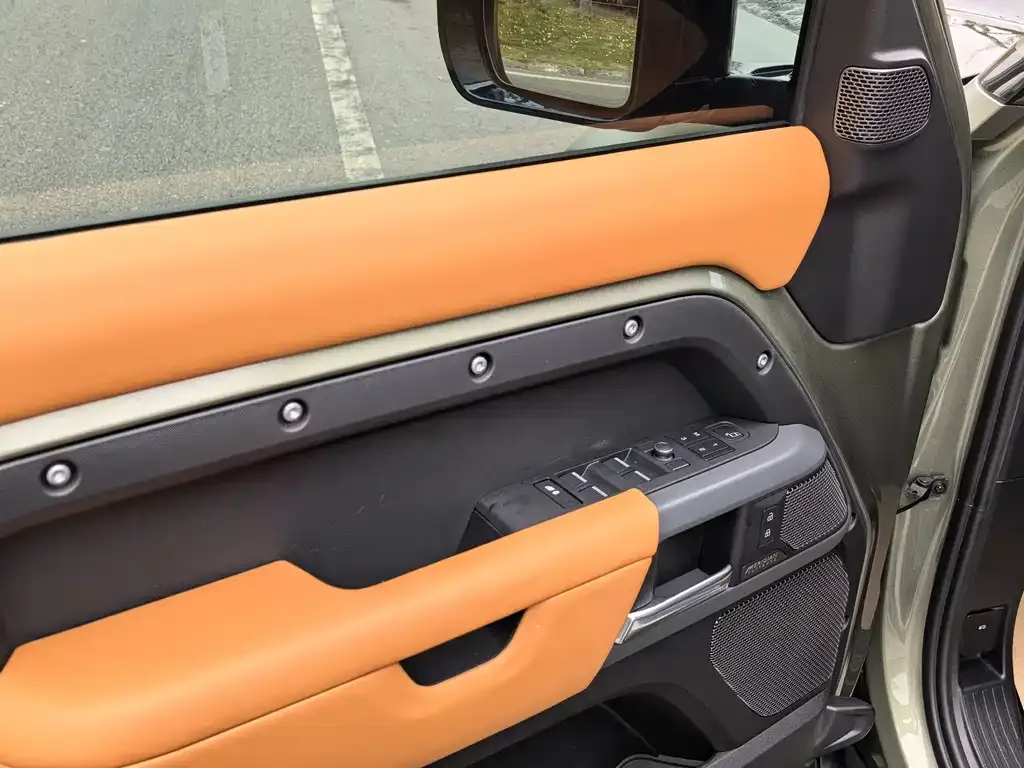 Land Rover Defender 2021 из CN, фото 3