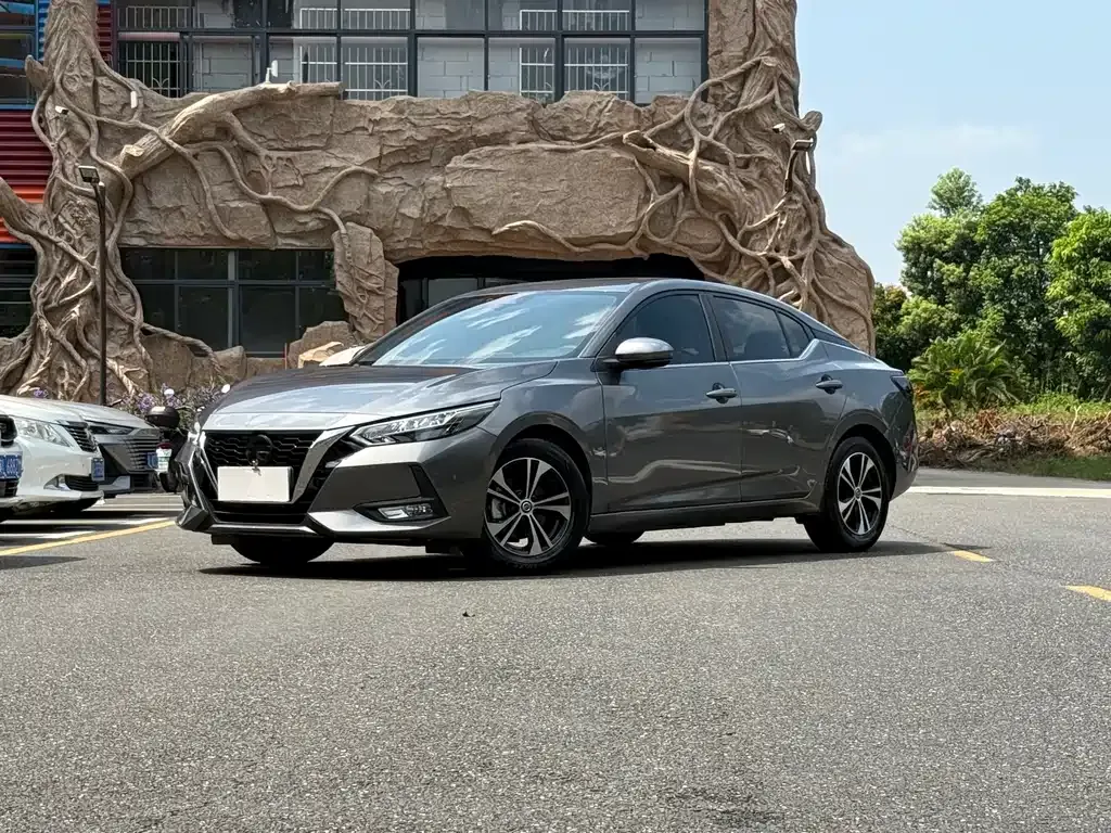 Nissan Sylphy 2023 из CN, фото 1