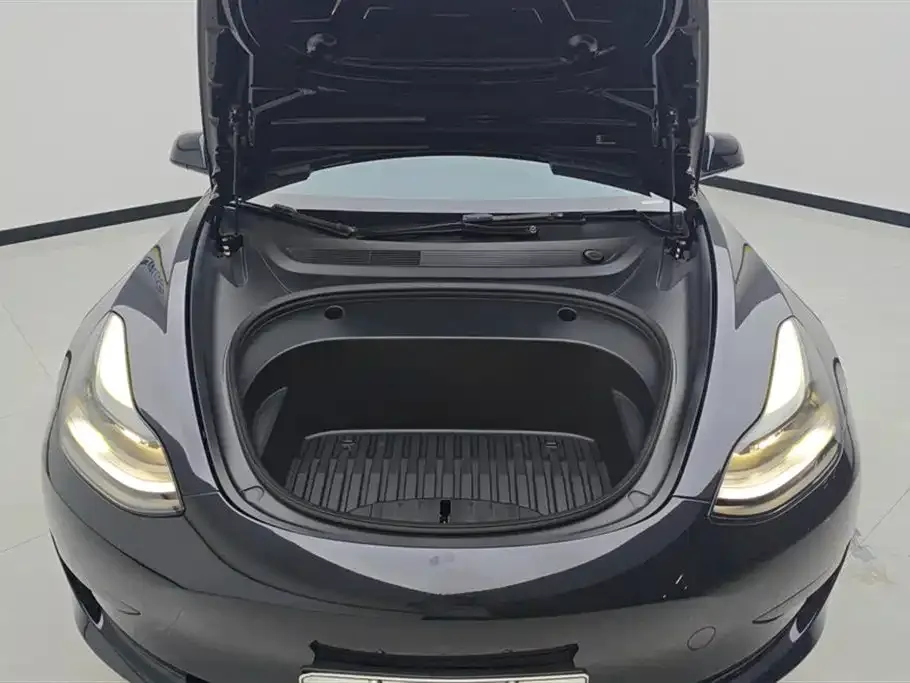 Tesla Model 3 2023 из CN, фото 10