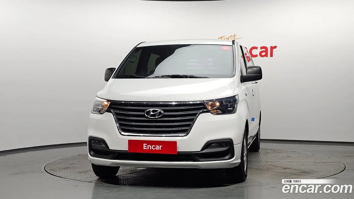 Hyundai Starex 2021 из KR, фото 2