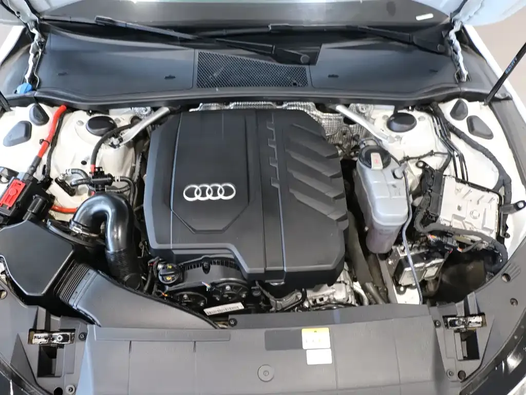 Audi A7 2024 из CN, фото 10