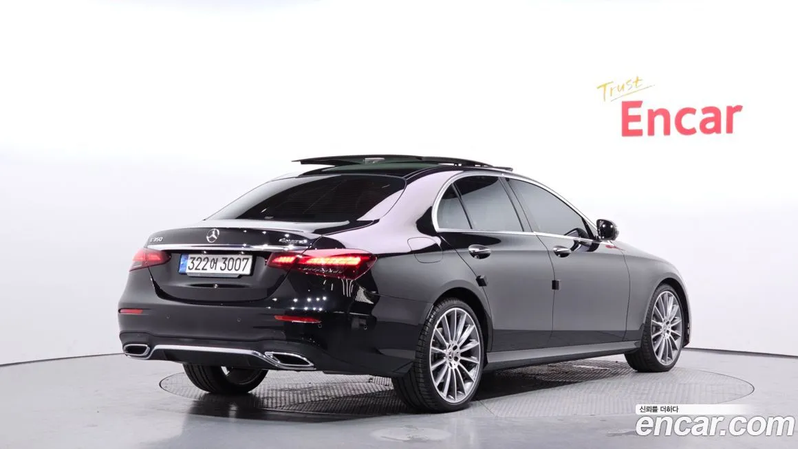 Mercedes-Benz E-Class 2022 из KR, фото 2