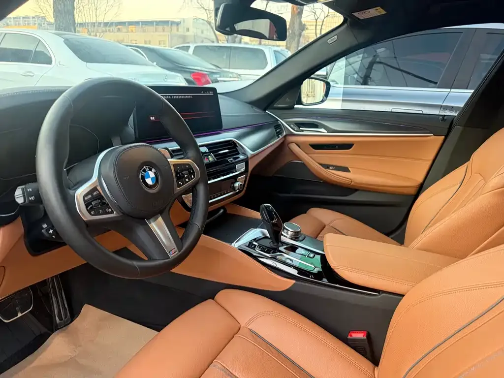 BMW 5 Series (Import) — фото 2