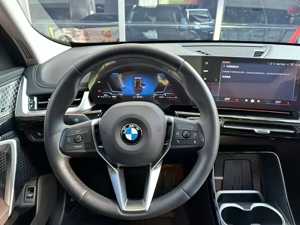 BMW X1 2024 из CN, фото 5