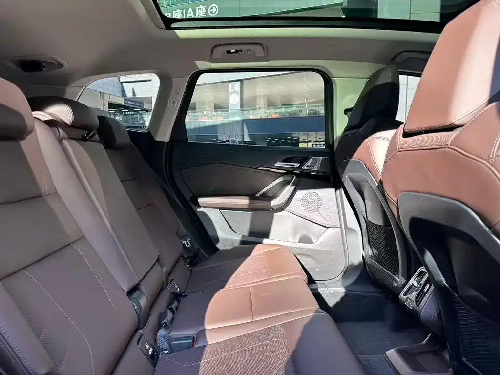 BMW X1 2024 из CN, фото 10