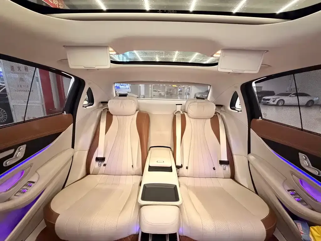 Mercedes-Benz E-Class 2022 из CN, фото 2
