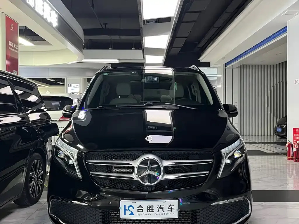 Mercedes-Benz V-Class 2023 из CN, фото 5