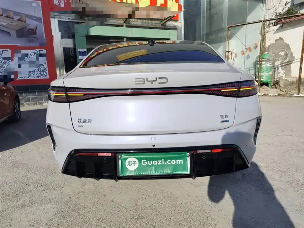 BYD Seal — фото 7