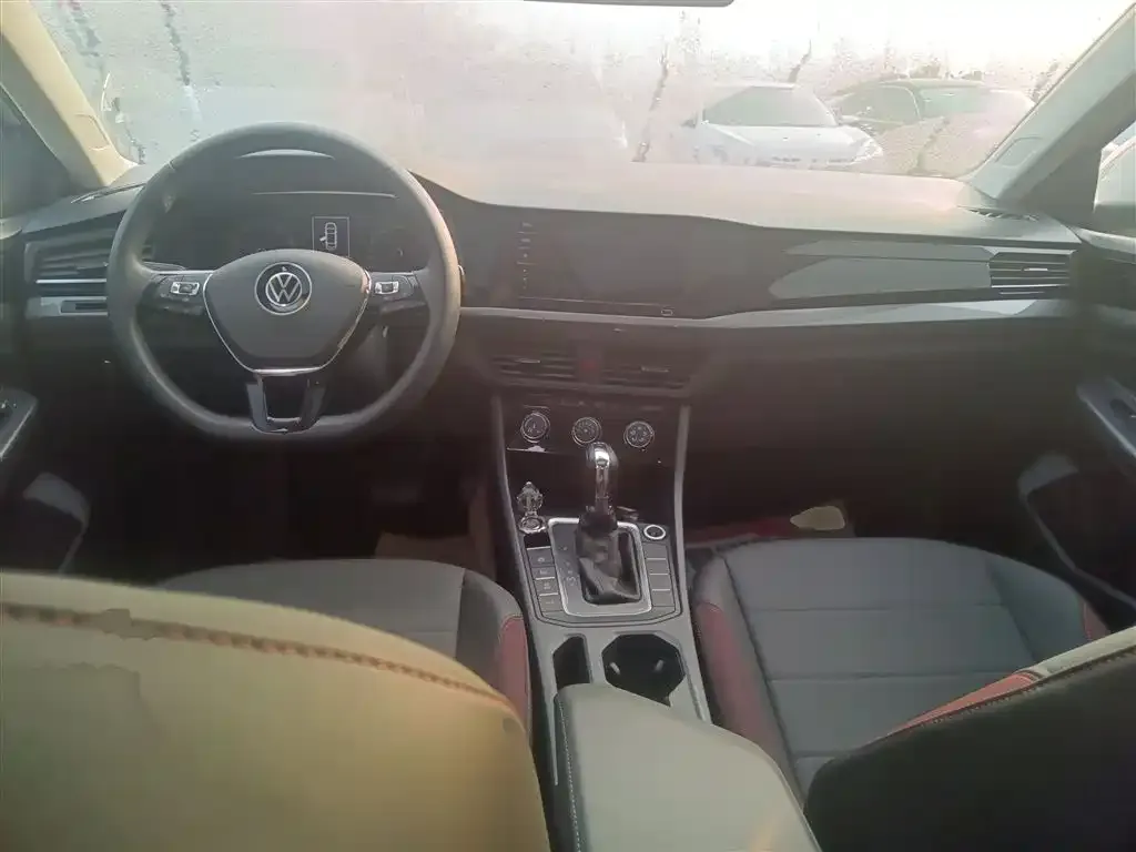 Volkswagen Bora 2022 из CN, фото 10