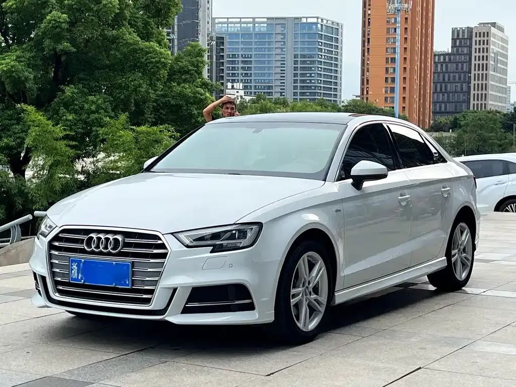 Audi A3 2021 из CN, фото 1