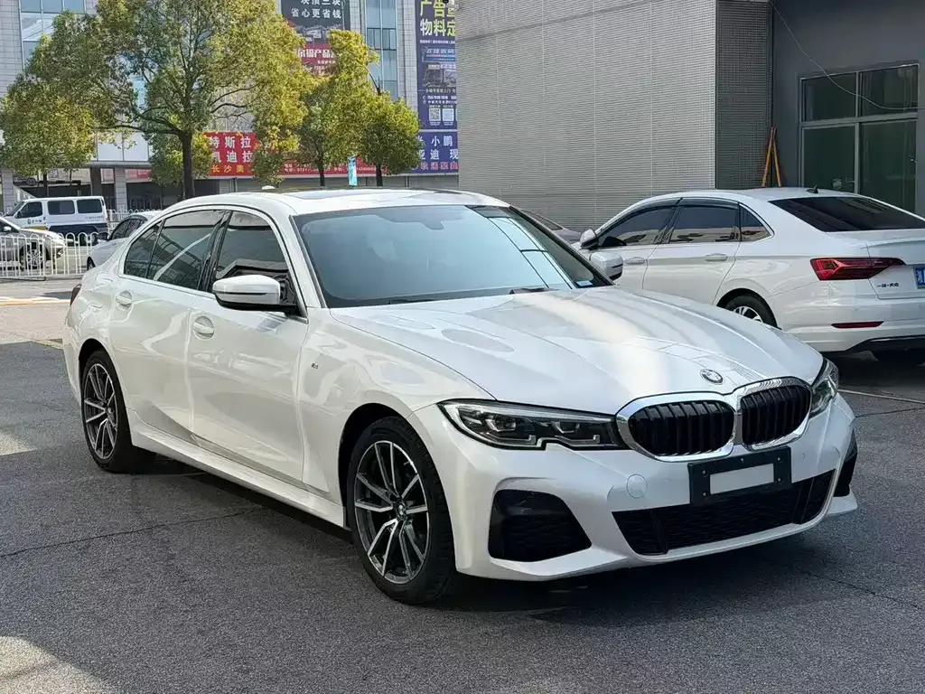 BMW 3 Series 2022 из CN, фото 10