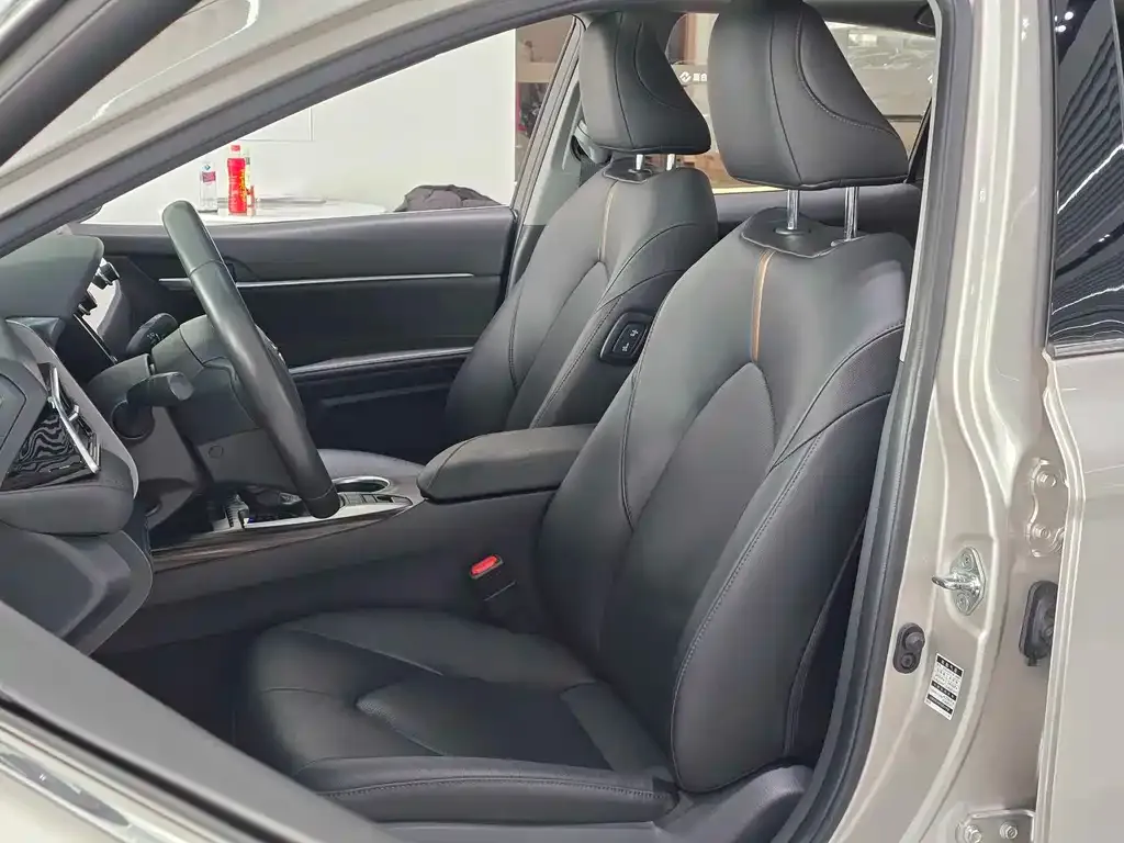 Toyota Camry 2021 из CN, фото 3