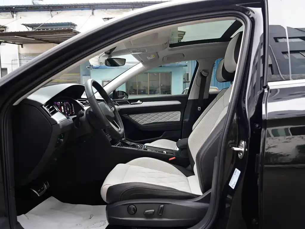 Volkswagen Magotan 2025 из CN, фото 7