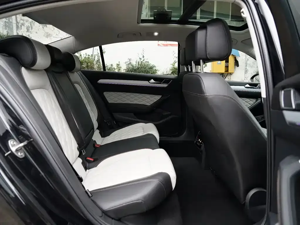 Volkswagen Magotan 2025 из CN, фото 9
