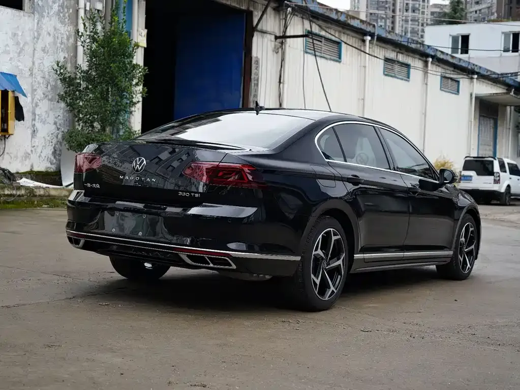 Volkswagen Magotan 2025 из CN, фото 3
