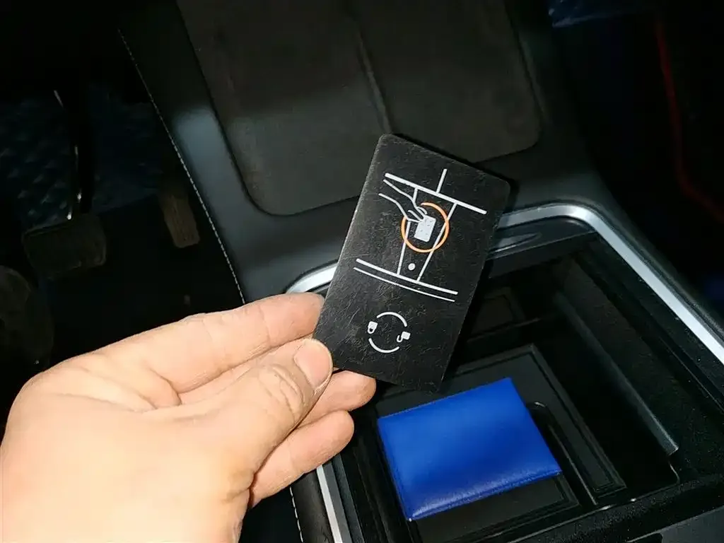 Tesla Model Y 2023 из CN, фото 3
