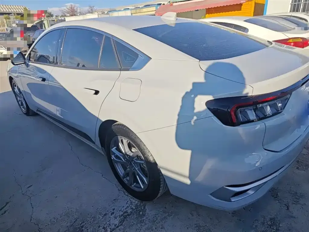 Ford Mondeo 2023 из CN, фото 2
