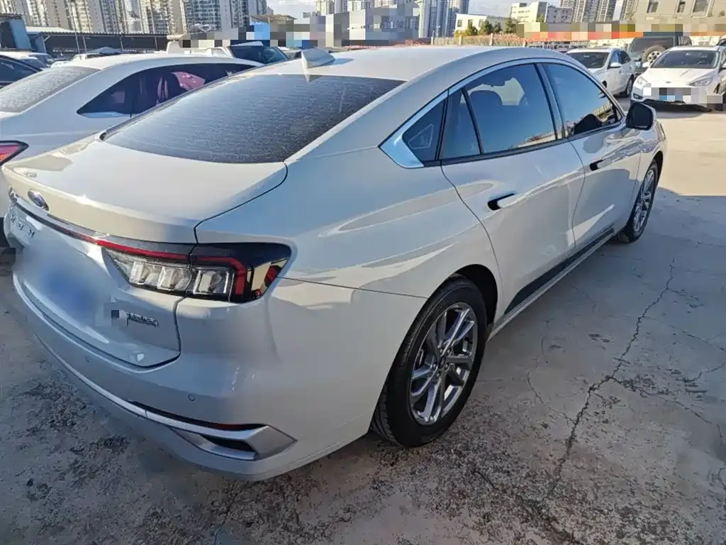 Ford Mondeo 2023 из CN, фото 5