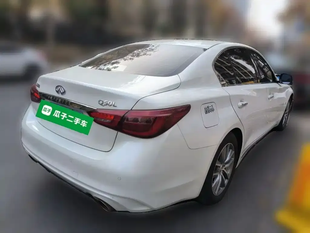 Infiniti Q50L 2023 из CN, фото 7