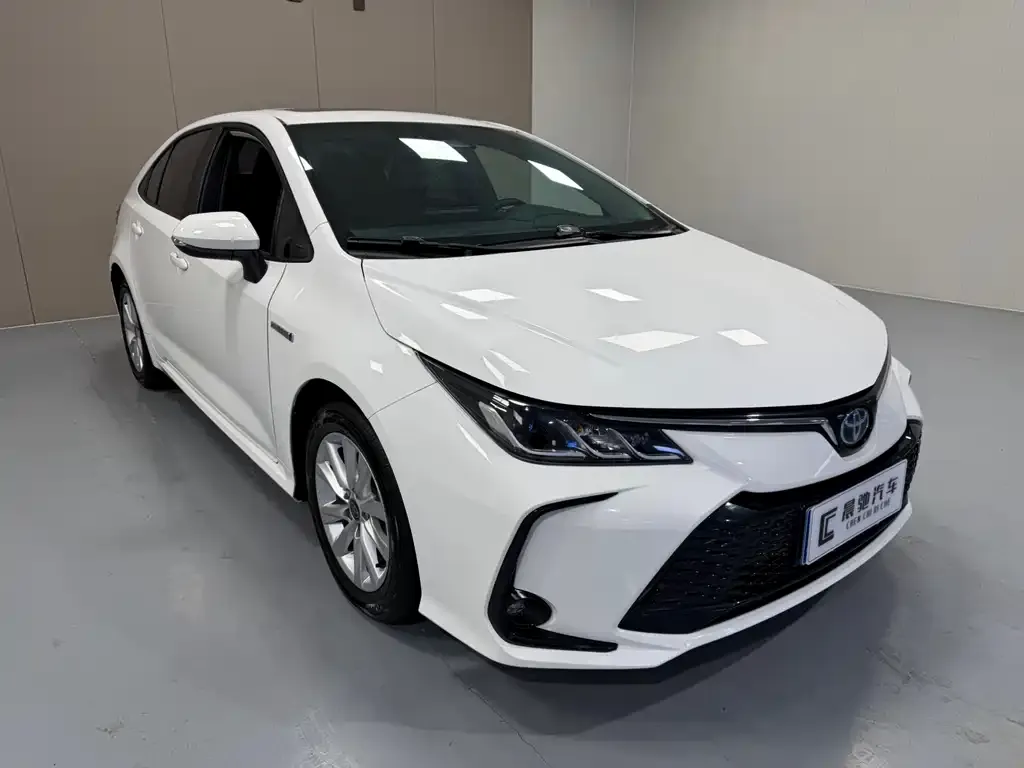 Toyota Corolla 2024 из CN, фото 2