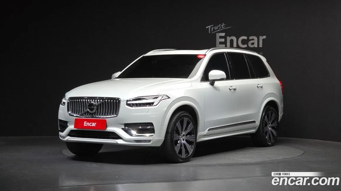 Volvo XC90 — фото 1