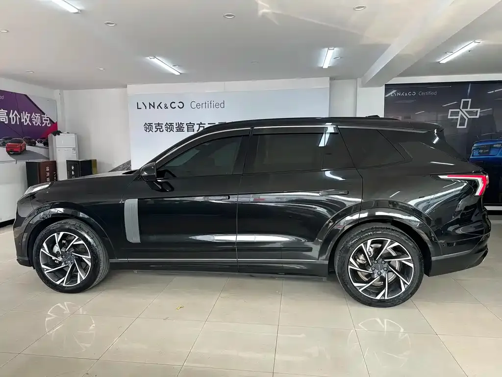 Lynk & Co 09 2022 из CN, фото 4