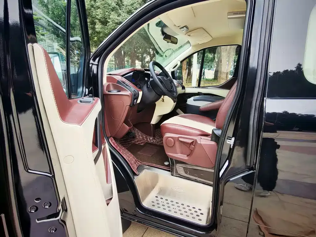 Ford Transit 2022 из CN, фото 10