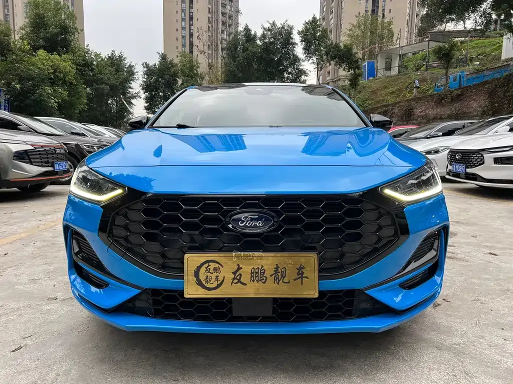 Ford Focus 2022 из CN, фото 7