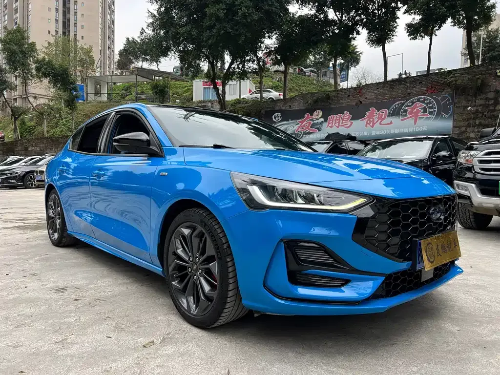 Ford Focus 2022 из CN, фото 3