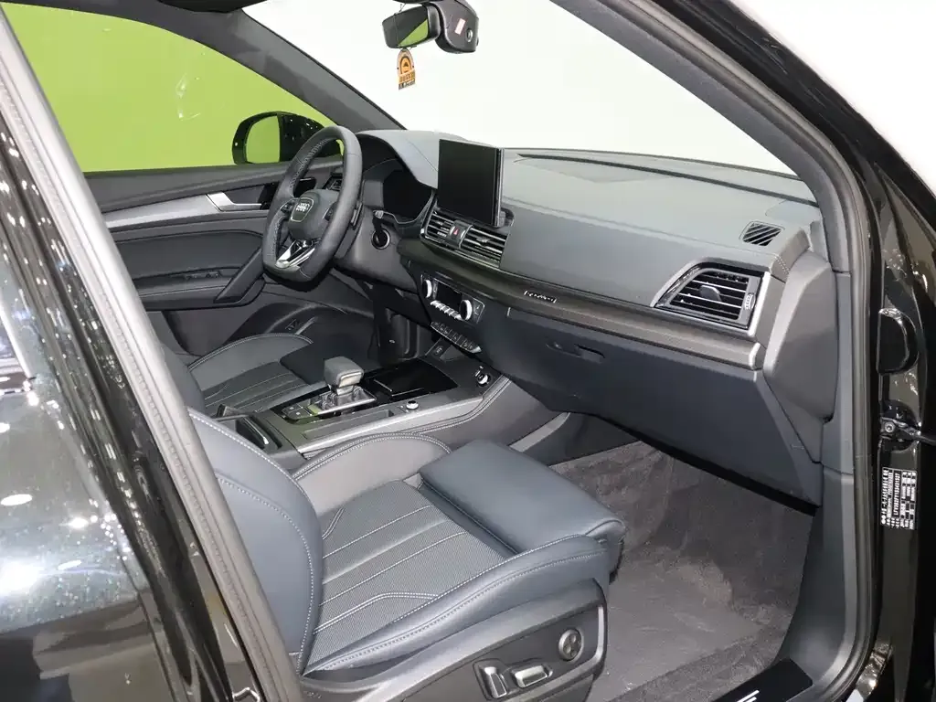 Audi Q5L 2025 из CN, фото 5